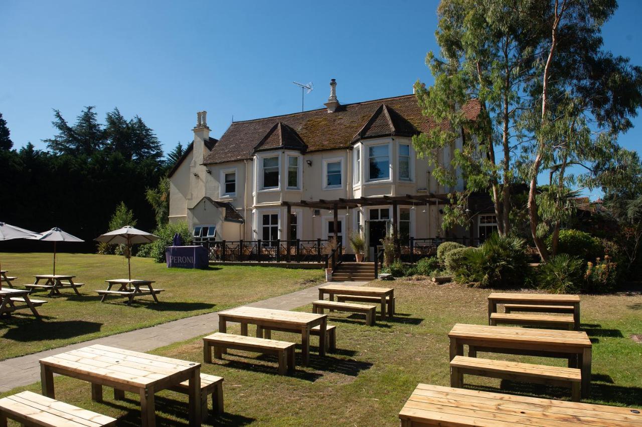Worplesdon Place Hotel Guildford Bagian luar foto