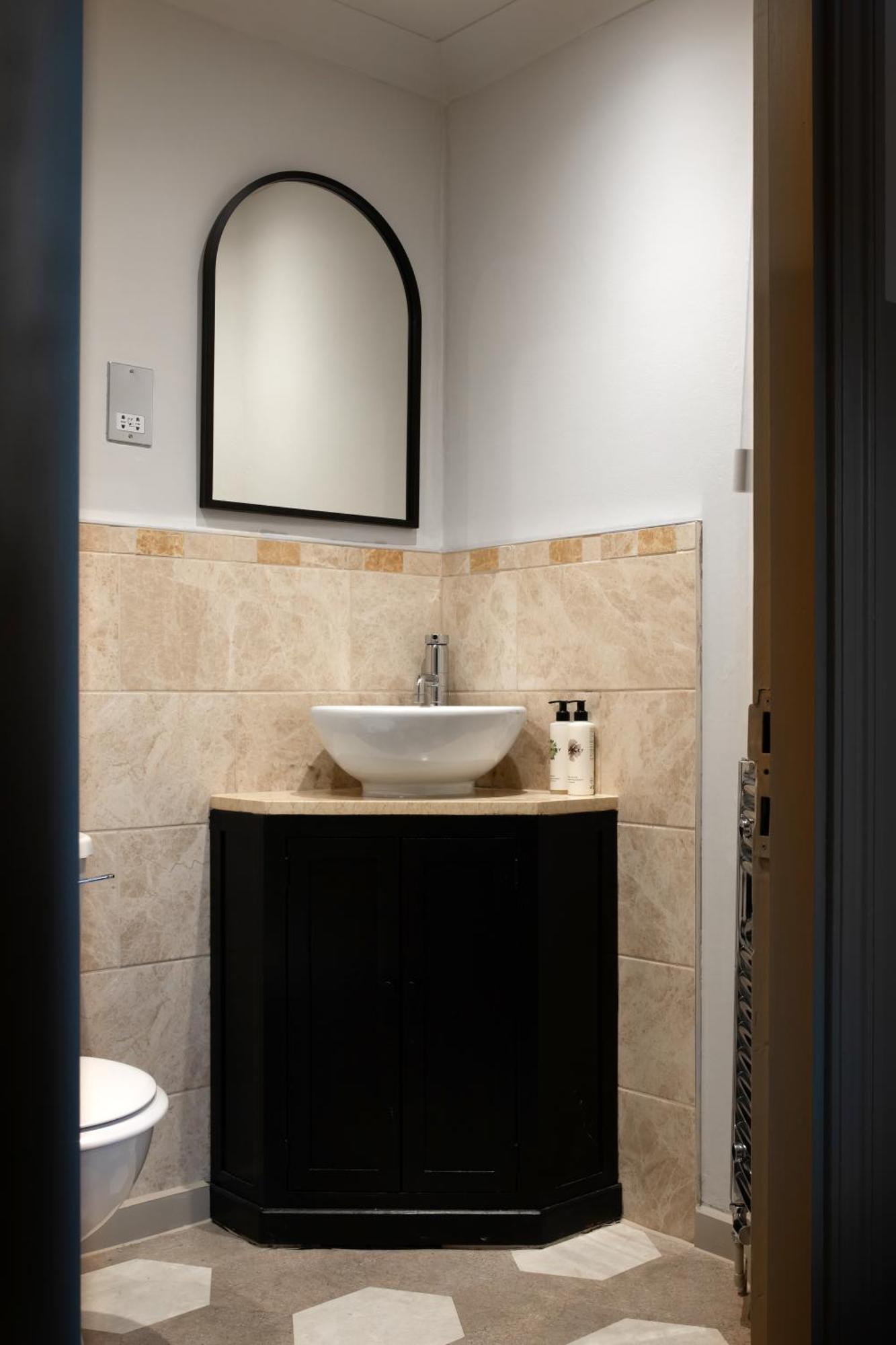 Worplesdon Place Hotel Guildford Bagian luar foto