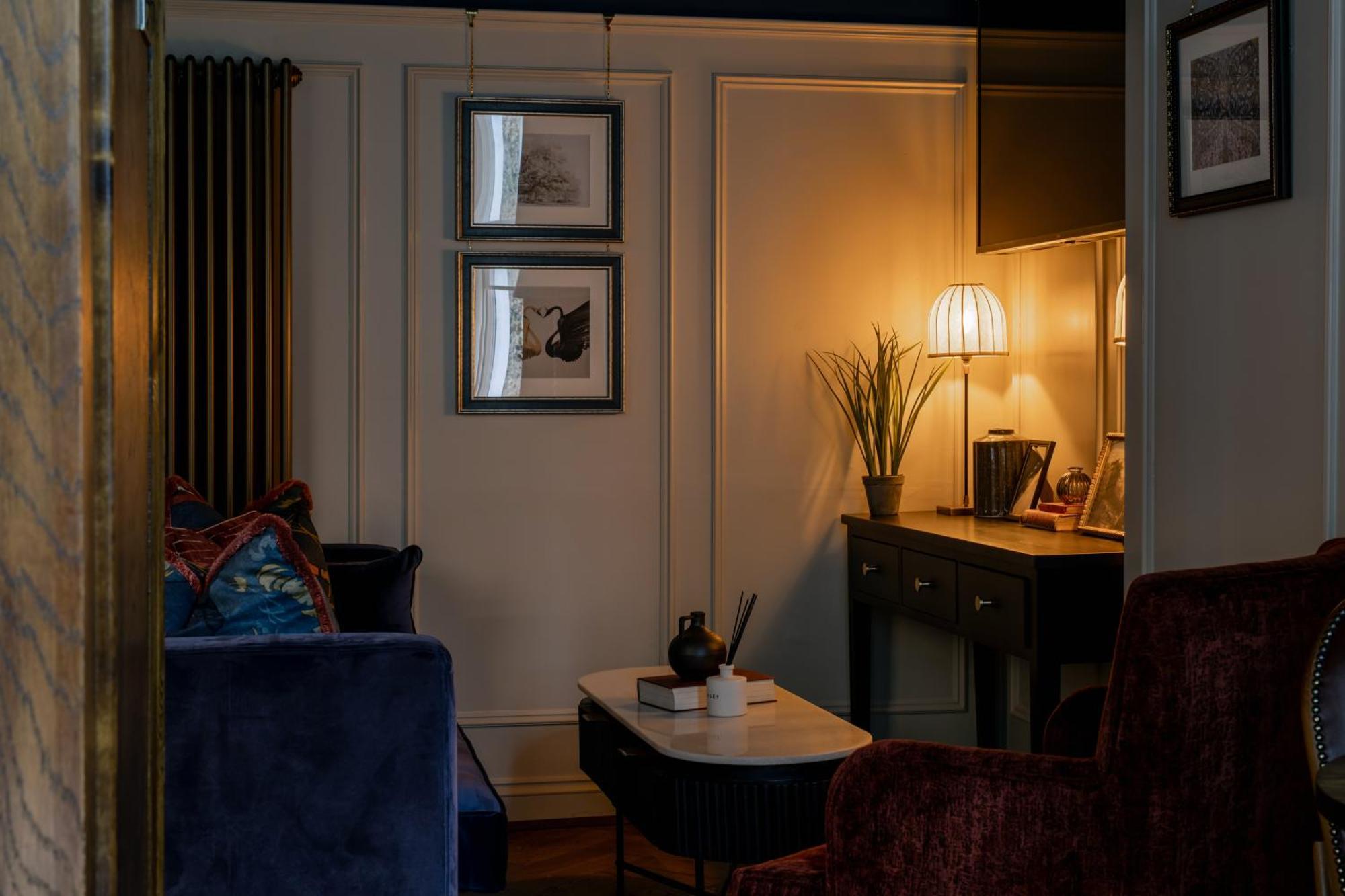 Worplesdon Place Hotel Guildford Bagian luar foto